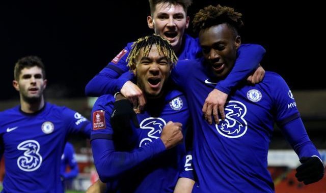 【足总杯】亚伯拉罕疑似越位球 切尔西1比0巴恩斯利