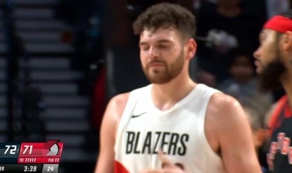 世界杯直播入口-👀第三节末段 斯普利特换下克林根 但没上杨瀚森 上了小阵容