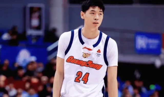 世界杯官方客户端-崔永熙出战16分钟，投篮3中1得到2分1篮板、5犯离场