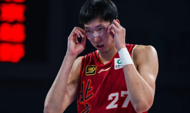 世界杯高清平台-争议！周琦连拍视频为杜兰特霍姆格伦NBA全明星拉票 舆论却群嘲