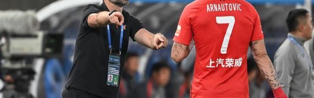 世界杯直播入口-海港首败彰显莱科的无奈 换人保守？替补席就1前锋